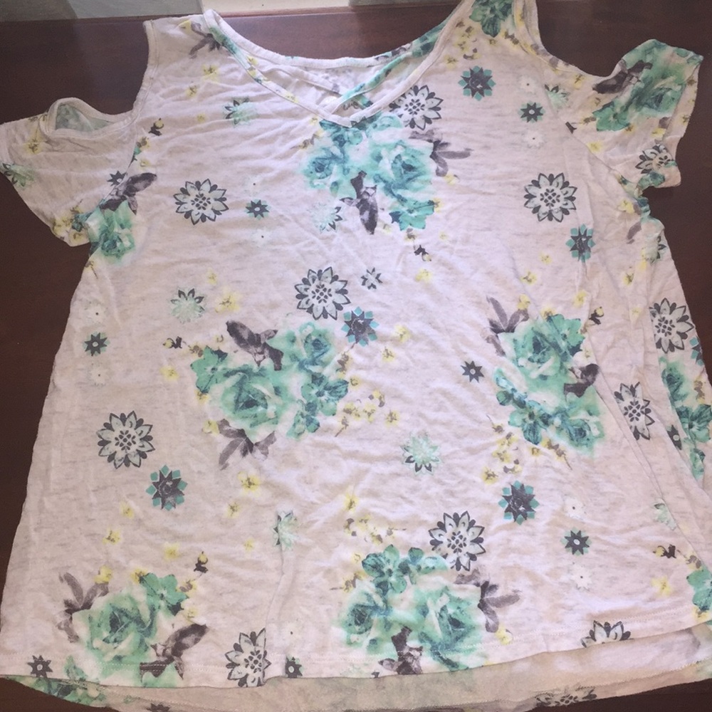 Justice shirt with shoulder openings